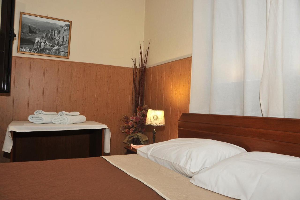 Guesthouse Bloutsos Rooms Kastraki Buitenkant foto