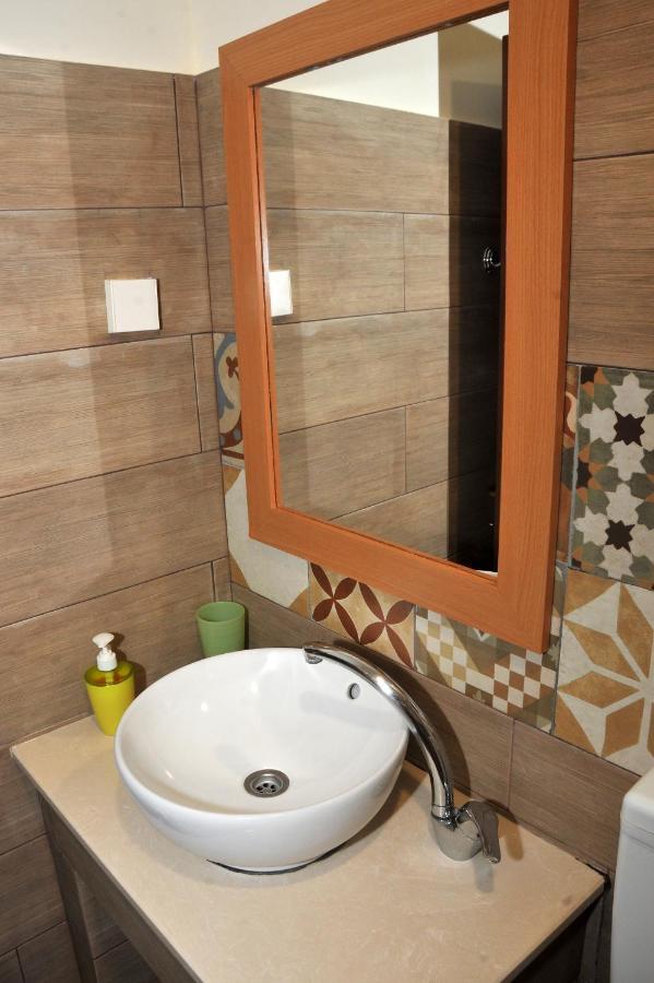 Guesthouse Bloutsos Rooms Kastraki Buitenkant foto